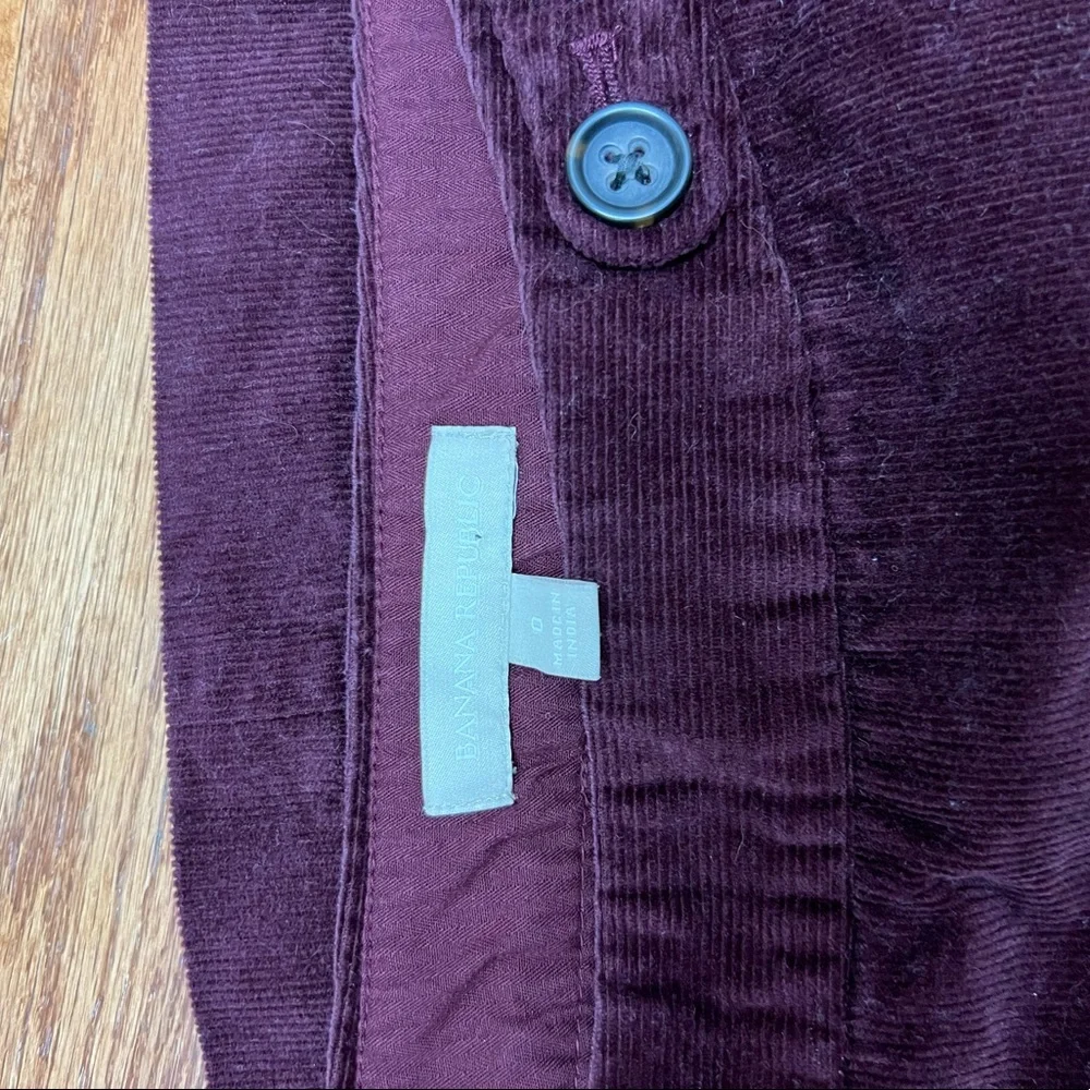 Banana Republic corduroy mini - Picture 3 of 4